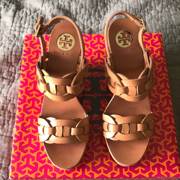 Gorgeous Tory Burch leather and cork high wedge - Picture 2 of 6